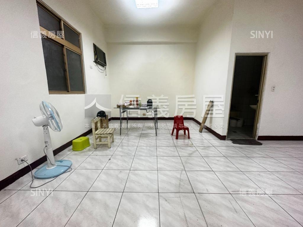 專任。近南樹林火車站一樓房屋室內格局與周邊環境