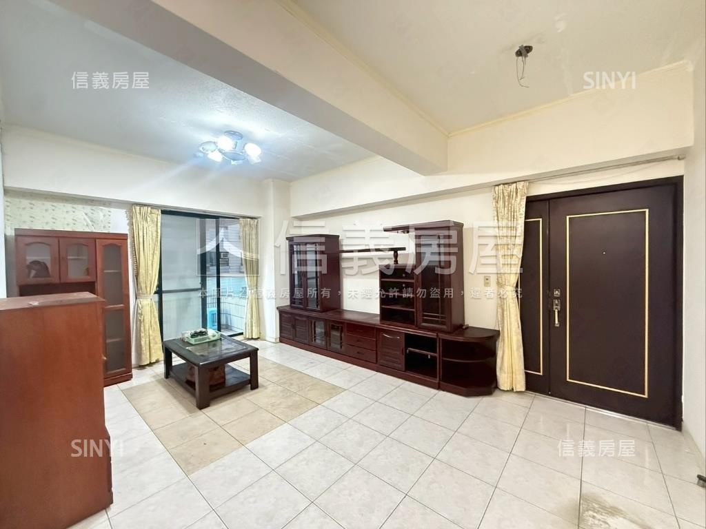 國泰建設稀有三房『車位』房屋室內格局與周邊環境