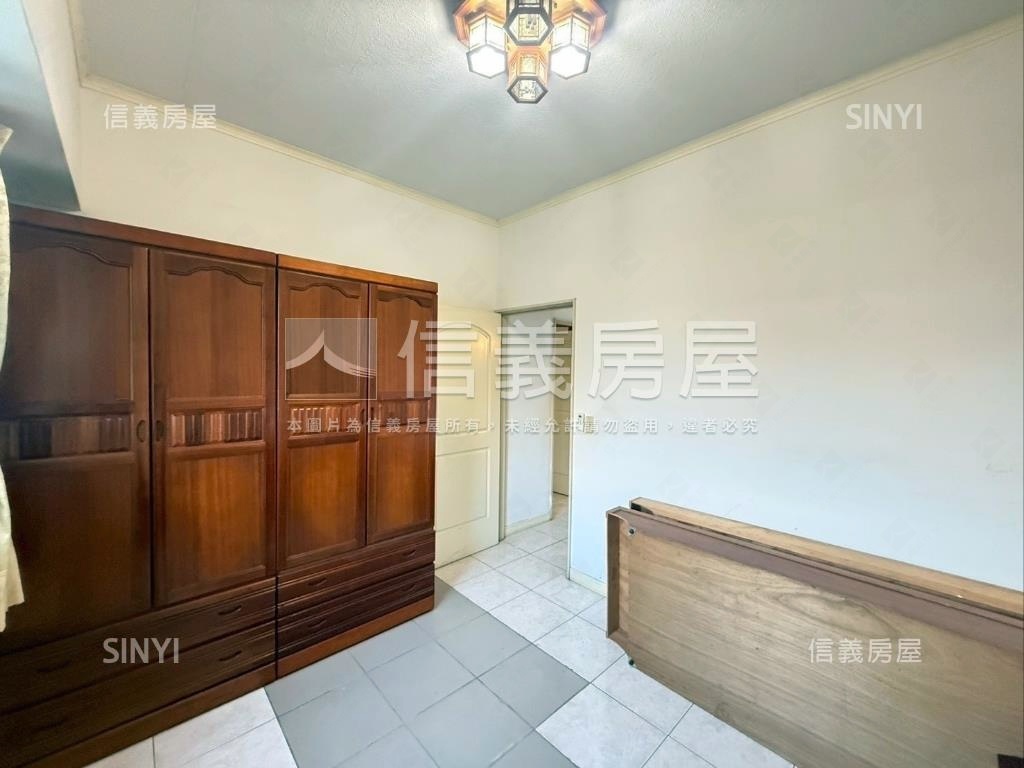 國泰建設稀有三房『車位』房屋室內格局與周邊環境