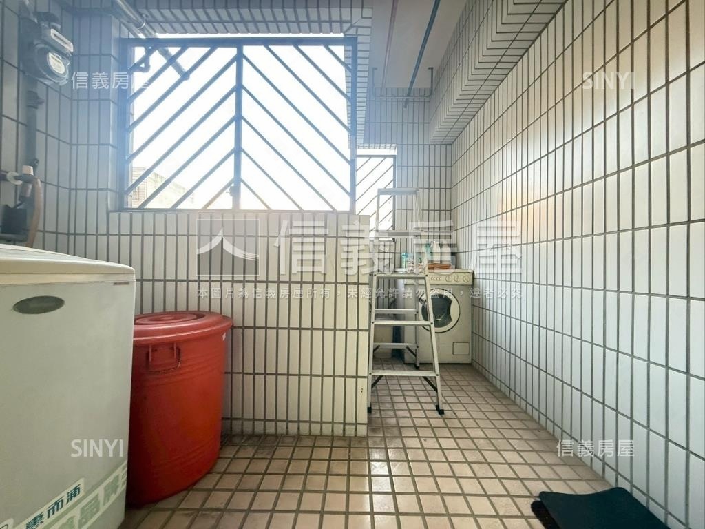 國泰建設稀有三房『車位』房屋室內格局與周邊環境