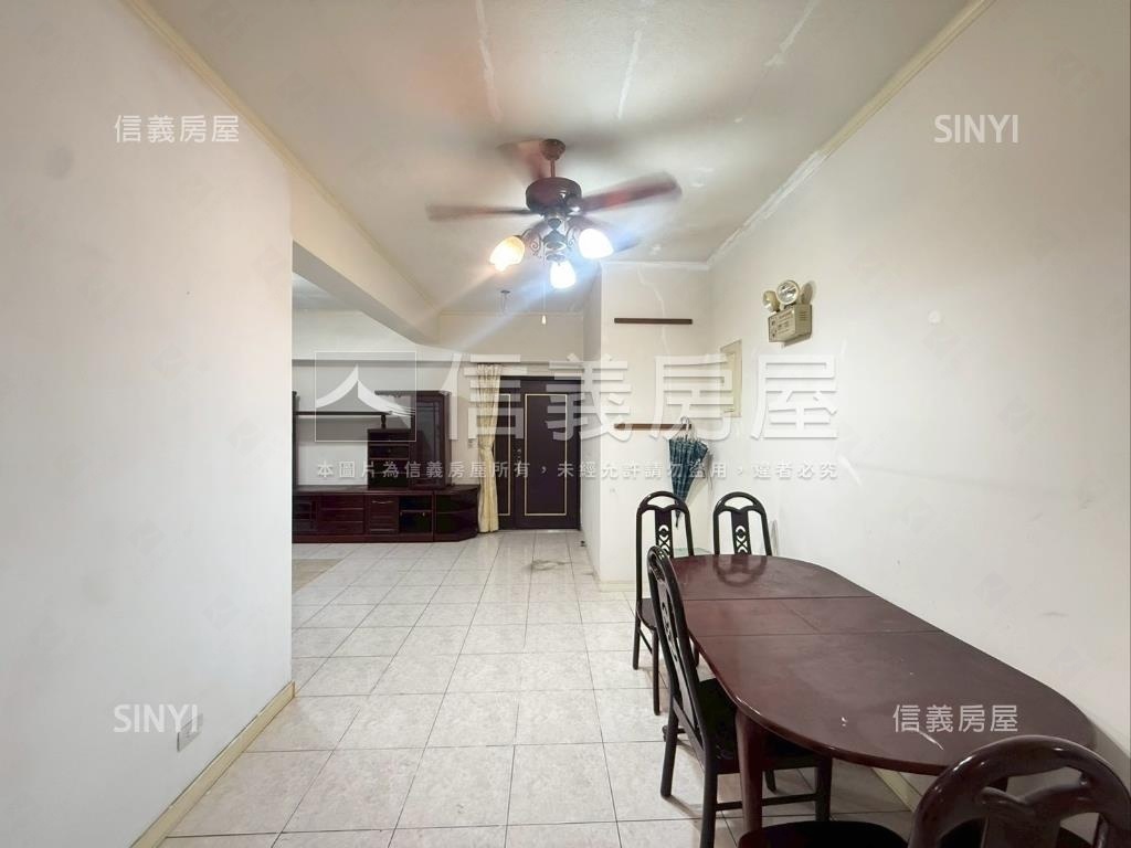 國泰建設稀有三房『車位』房屋室內格局與周邊環境