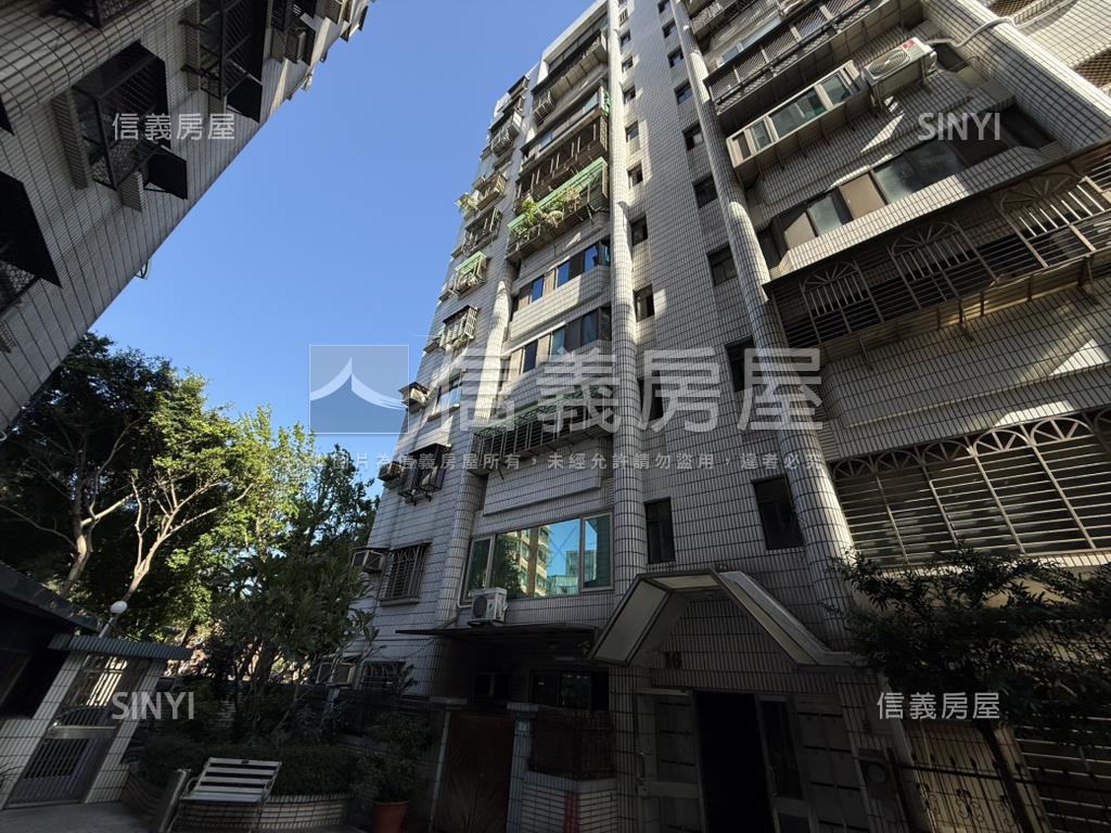 近公園電梯三房房屋室內格局與周邊環境