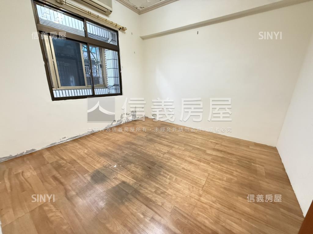 近公園電梯三房房屋室內格局與周邊環境