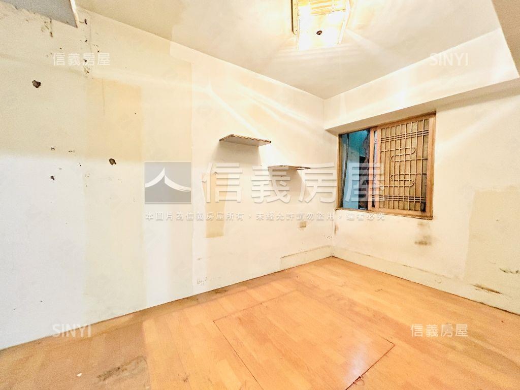 降價～民權西路站電梯三房房屋室內格局與周邊環境