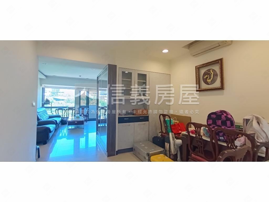松江仰翠三房附坡平車位房屋室內格局與周邊環境