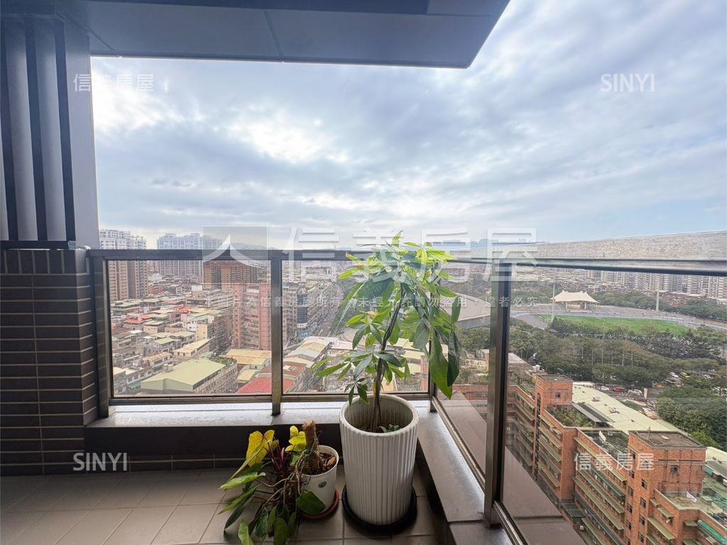 運動時代景觀兩房車位房屋室內格局與周邊環境