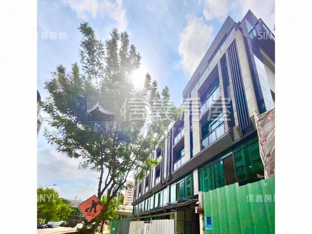 首席雲端七質感透天店墅房屋室內格局與周邊環境