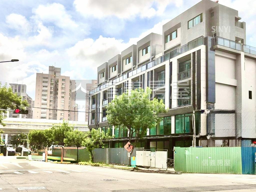 首席雲端七質感透天店墅房屋室內格局與周邊環境