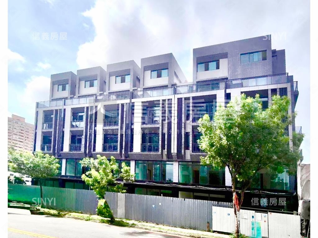 首席雲端七質感透天店墅房屋室內格局與周邊環境