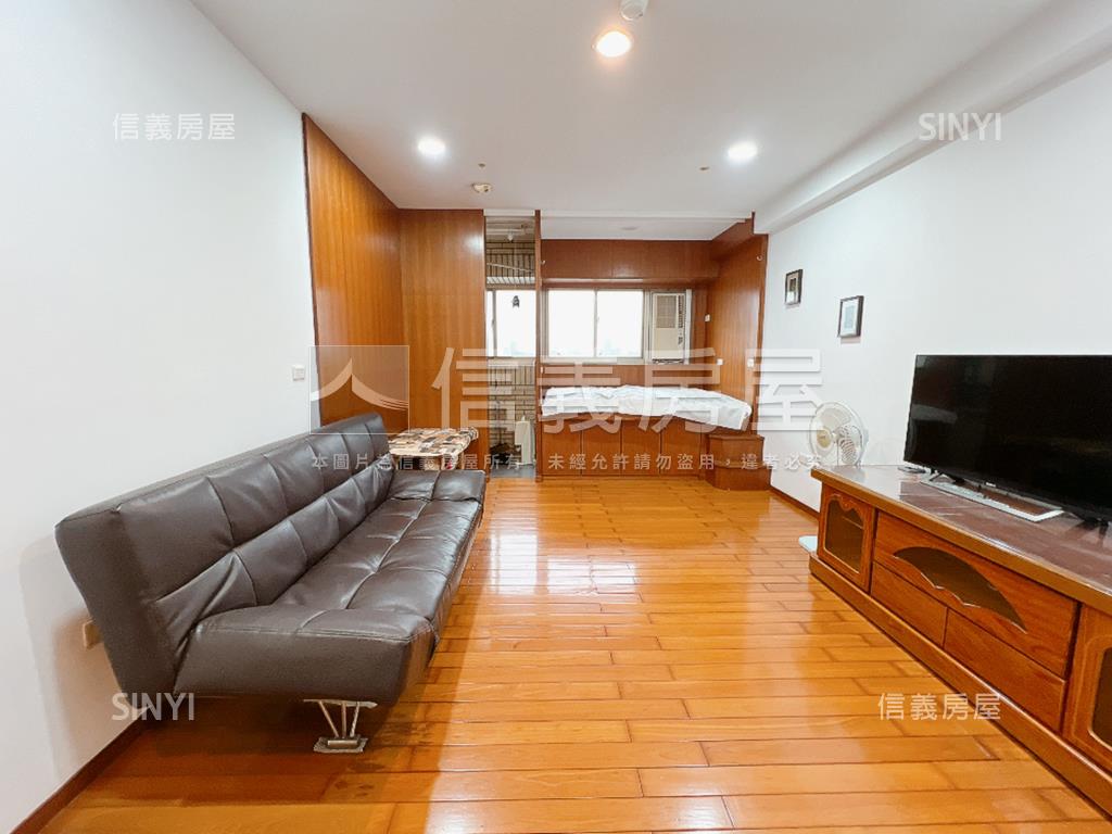 金世紀錄新婚首購套房房屋室內格局與周邊環境