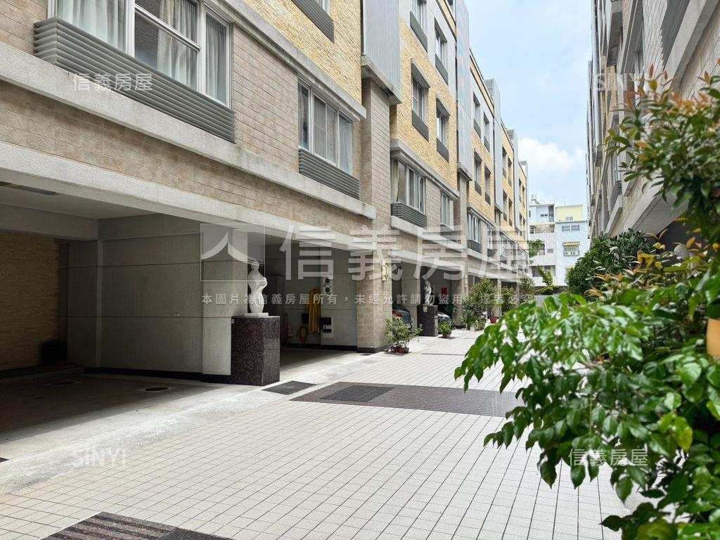 約１４年⭐️兩戶打通美墅房屋室內格局與周邊環境