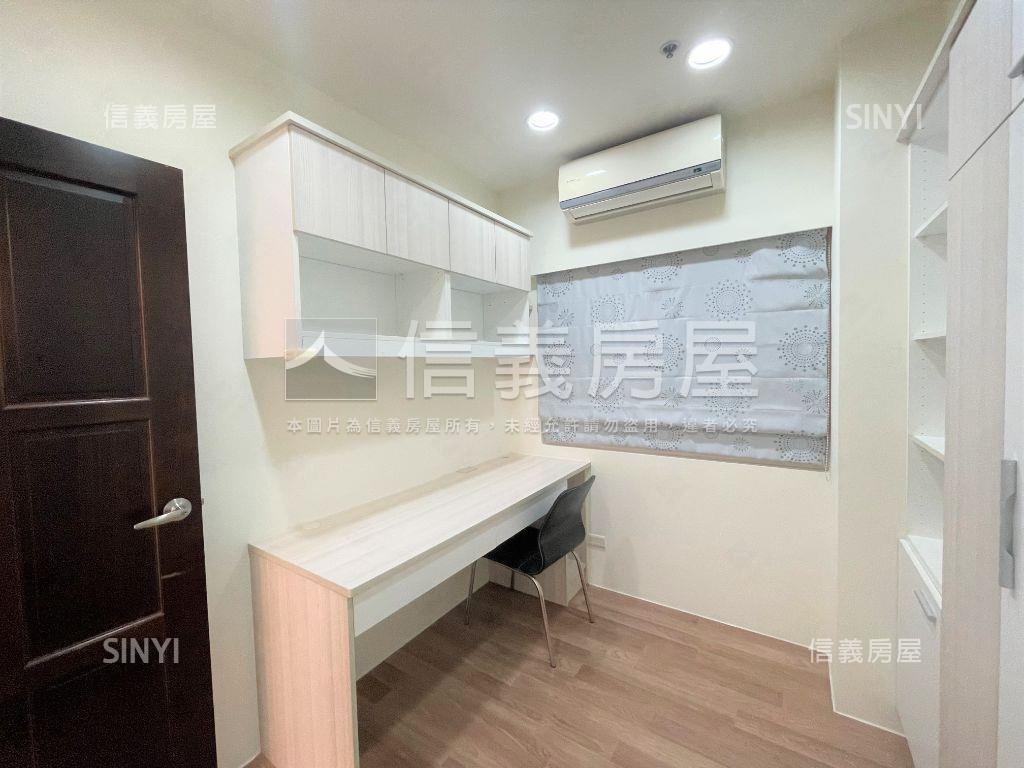 中壢。法國之星。三房車位房屋室內格局與周邊環境