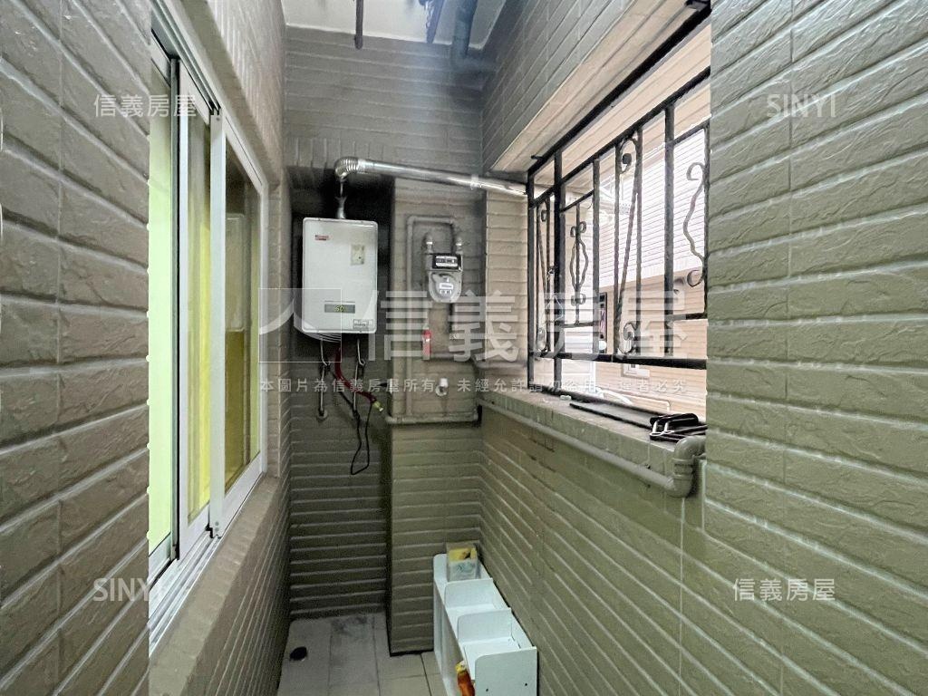 中壢。法國之星。三房車位房屋室內格局與周邊環境