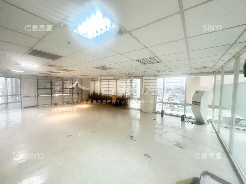 寶裕經貿大廈商辦房屋室內格局與周邊環境