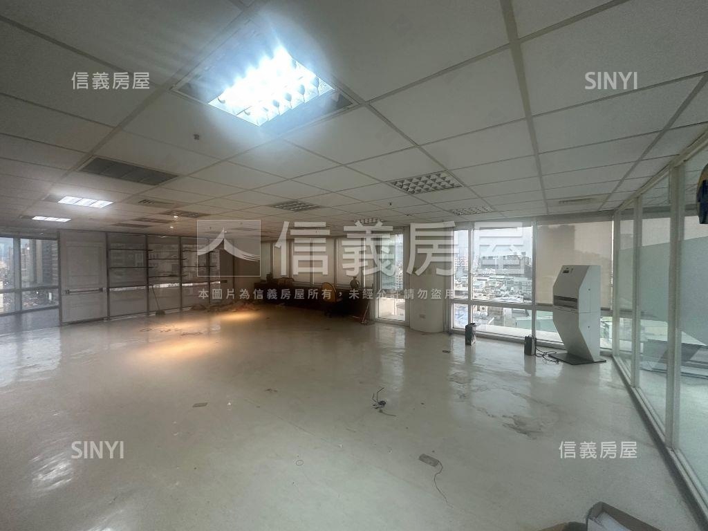 寶裕經貿大廈商辦房屋室內格局與周邊環境