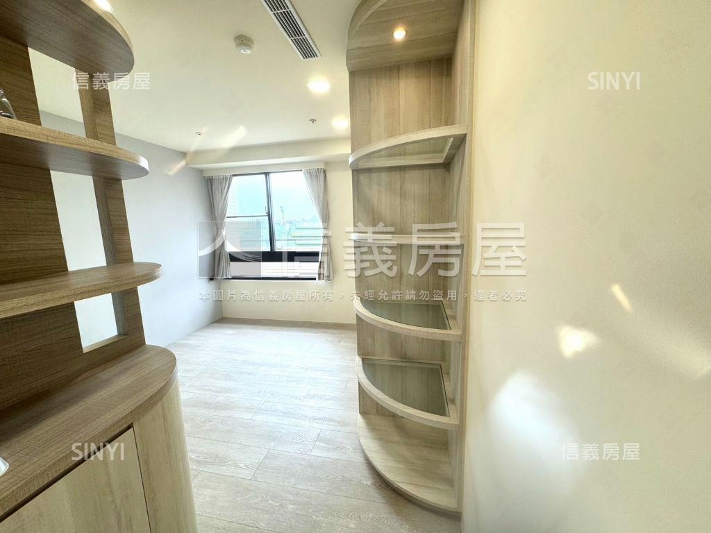 月光琉璃綠野景觀４房房屋室內格局與周邊環境