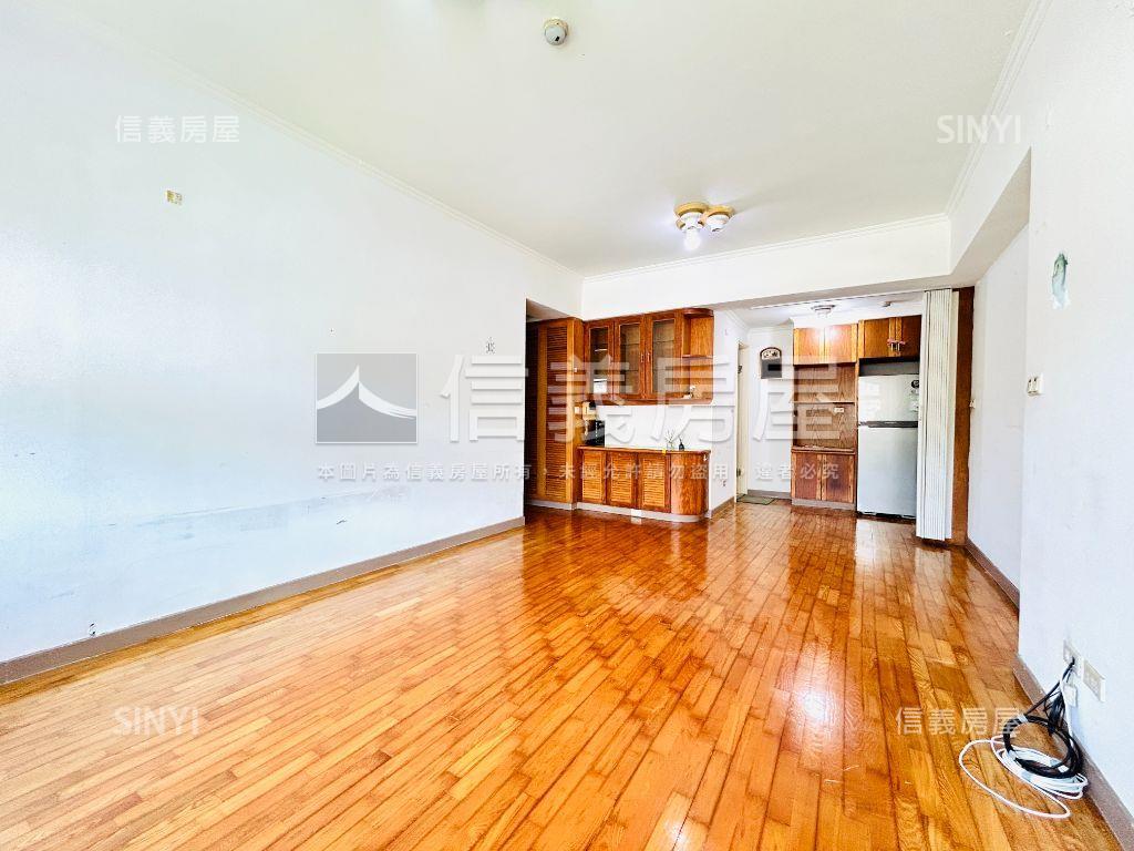 內湖站｜高樓邊間３房車位房屋室內格局與周邊環境