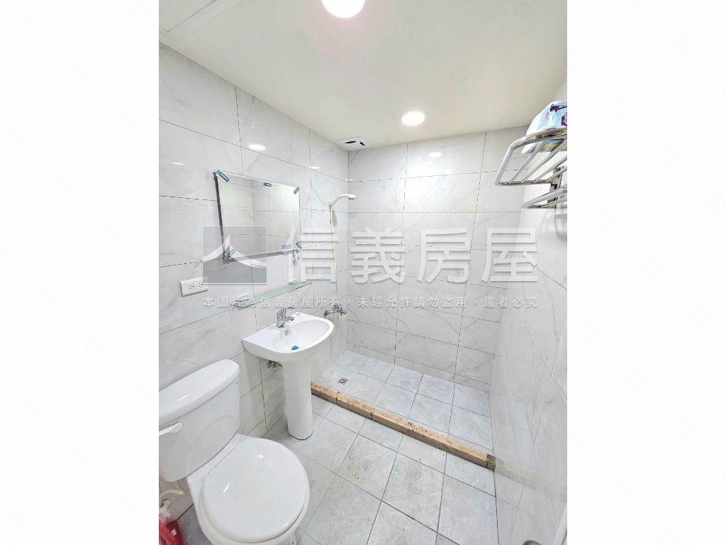 屋況全新！北區美三房車位房屋室內格局與周邊環境