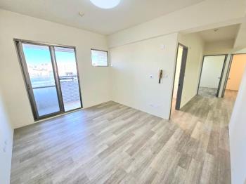 屋況全新！北區美三房車位