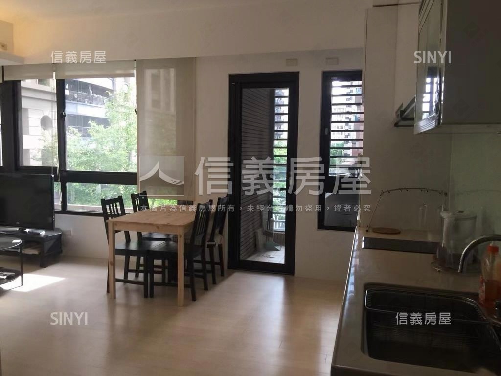 信義計劃景觀小豪宅房屋室內格局與周邊環境