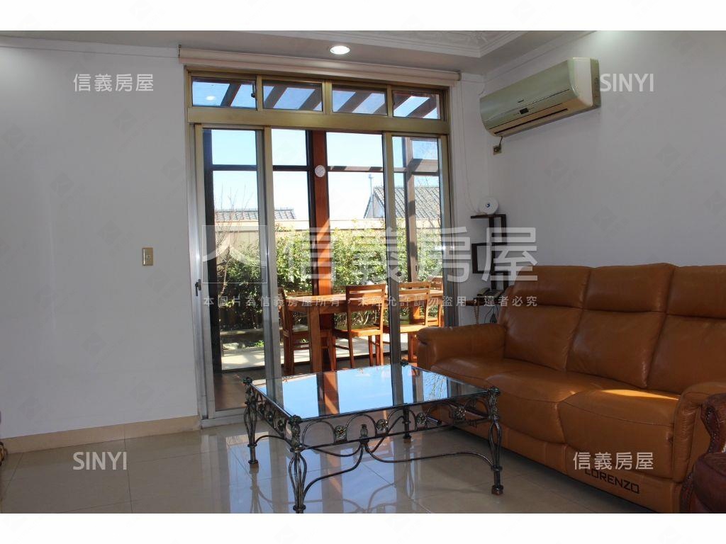 大台北華城特區庭院別墅房屋室內格局與周邊環境