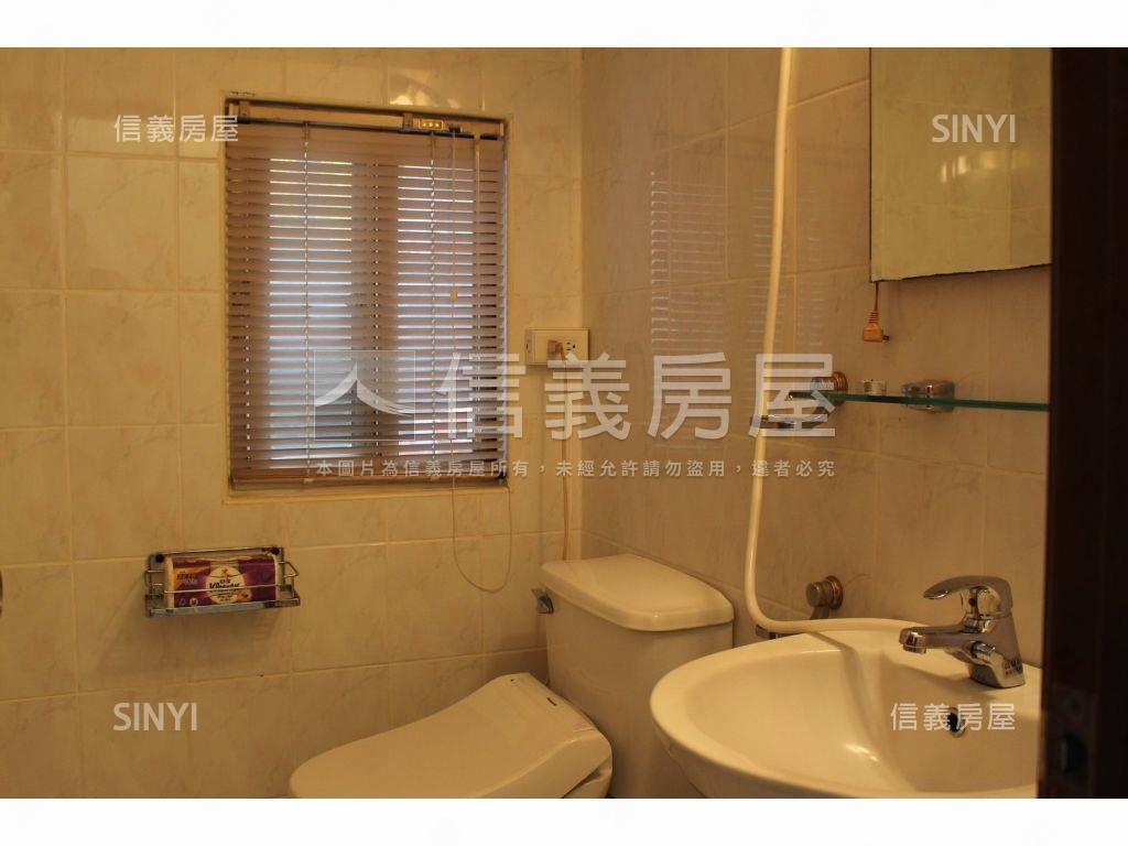 大台北華城特區庭院別墅房屋室內格局與周邊環境