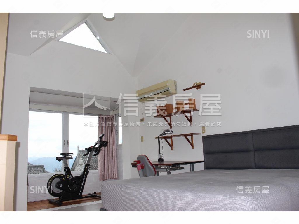 大台北華城特區庭院別墅房屋室內格局與周邊環境