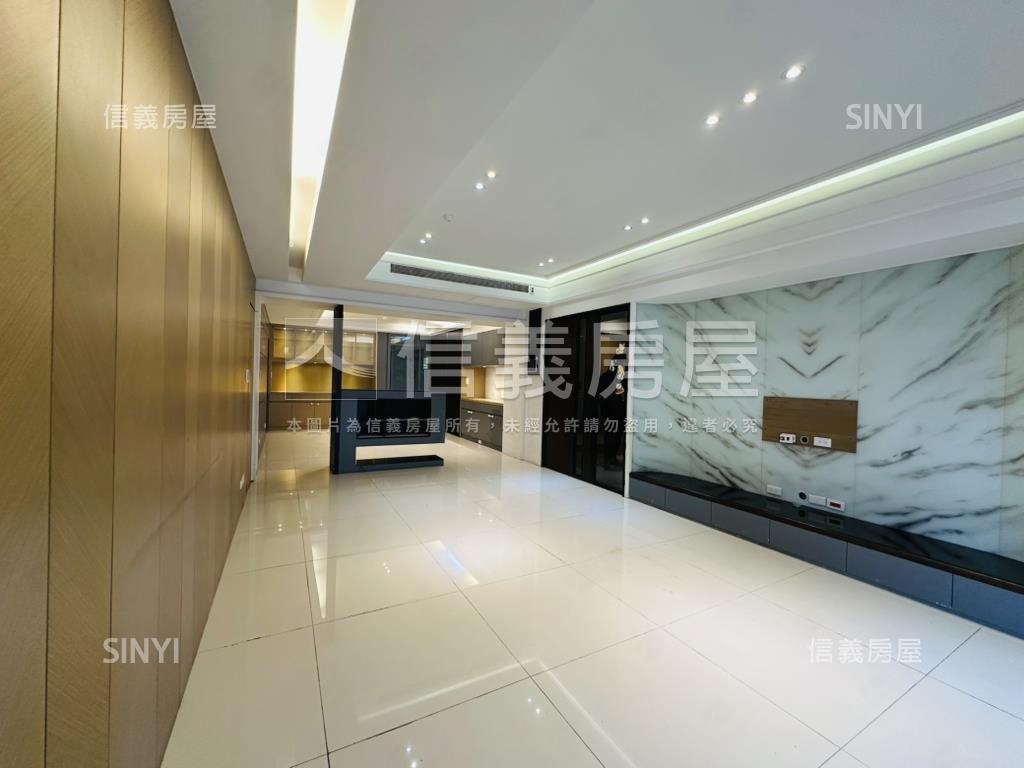 森詠，五房雙主臥豪邸房屋室內格局與周邊環境