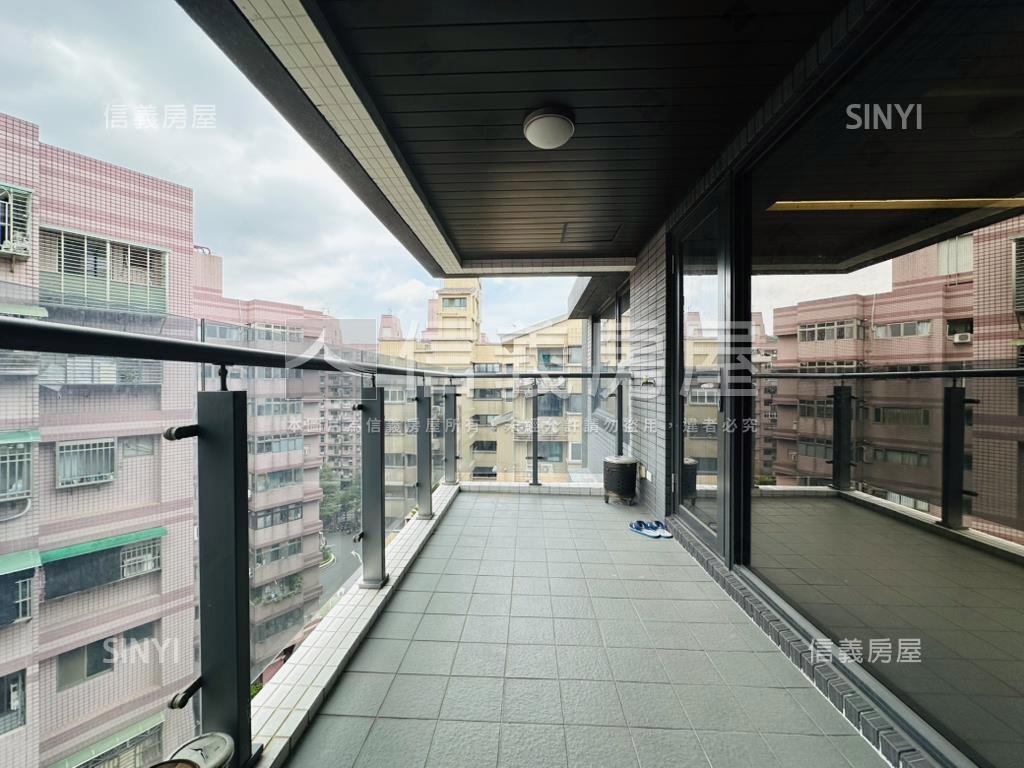 森詠，五房雙主臥豪邸房屋室內格局與周邊環境