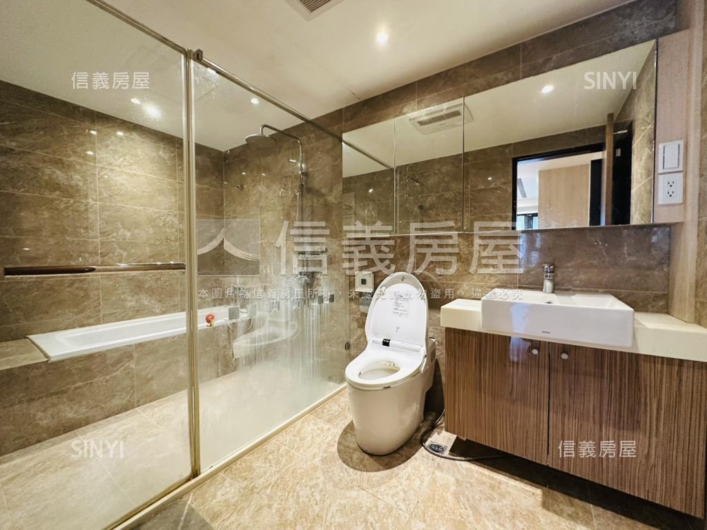 森詠，五房雙主臥豪邸房屋室內格局與周邊環境