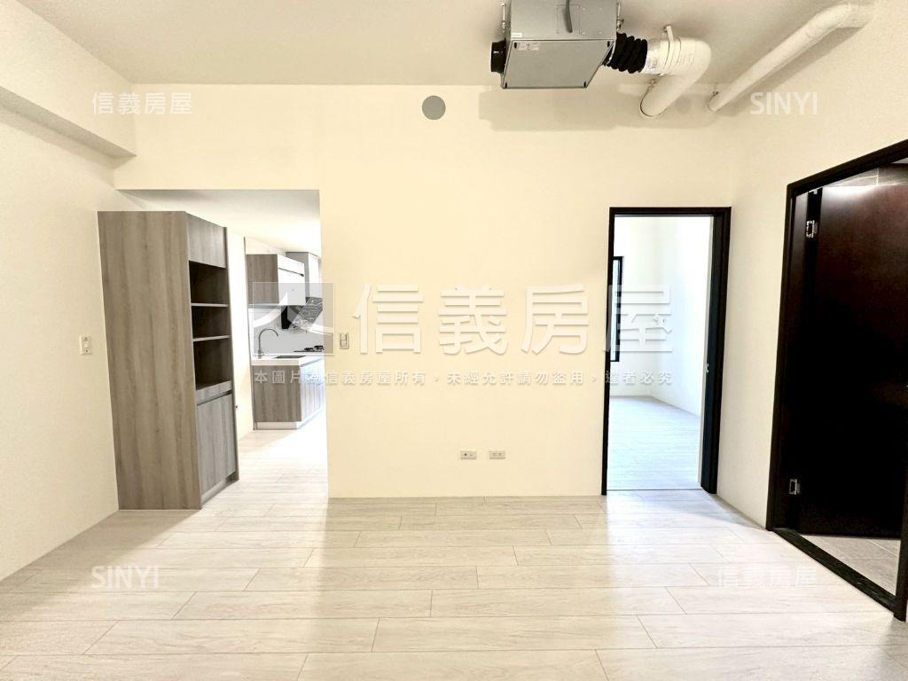 新潤花路溫馨兩房車位房屋室內格局與周邊環境