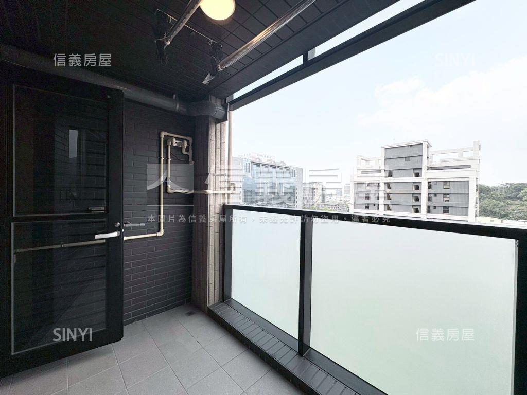 新潤花路溫馨兩房車位房屋室內格局與周邊環境