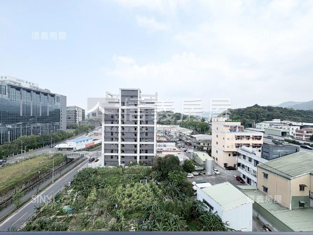 新潤花路溫馨兩房車位房屋室內格局與周邊環境