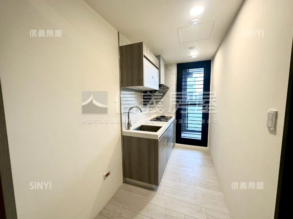 新潤花路溫馨兩房車位房屋室內格局與周邊環境