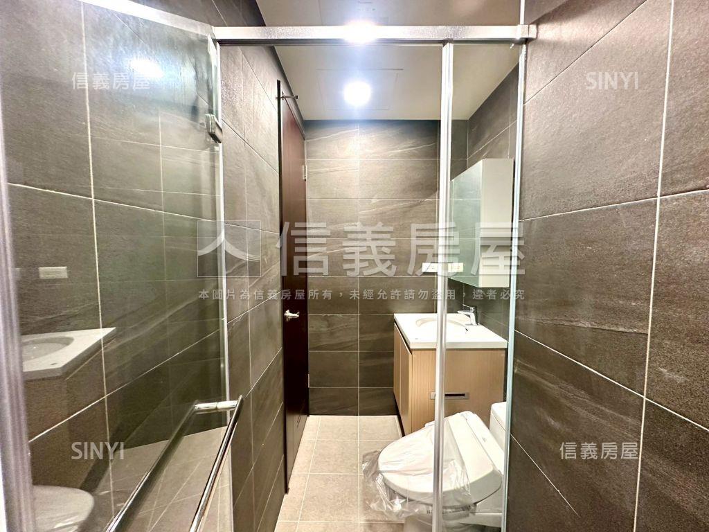 新潤花路溫馨兩房車位房屋室內格局與周邊環境