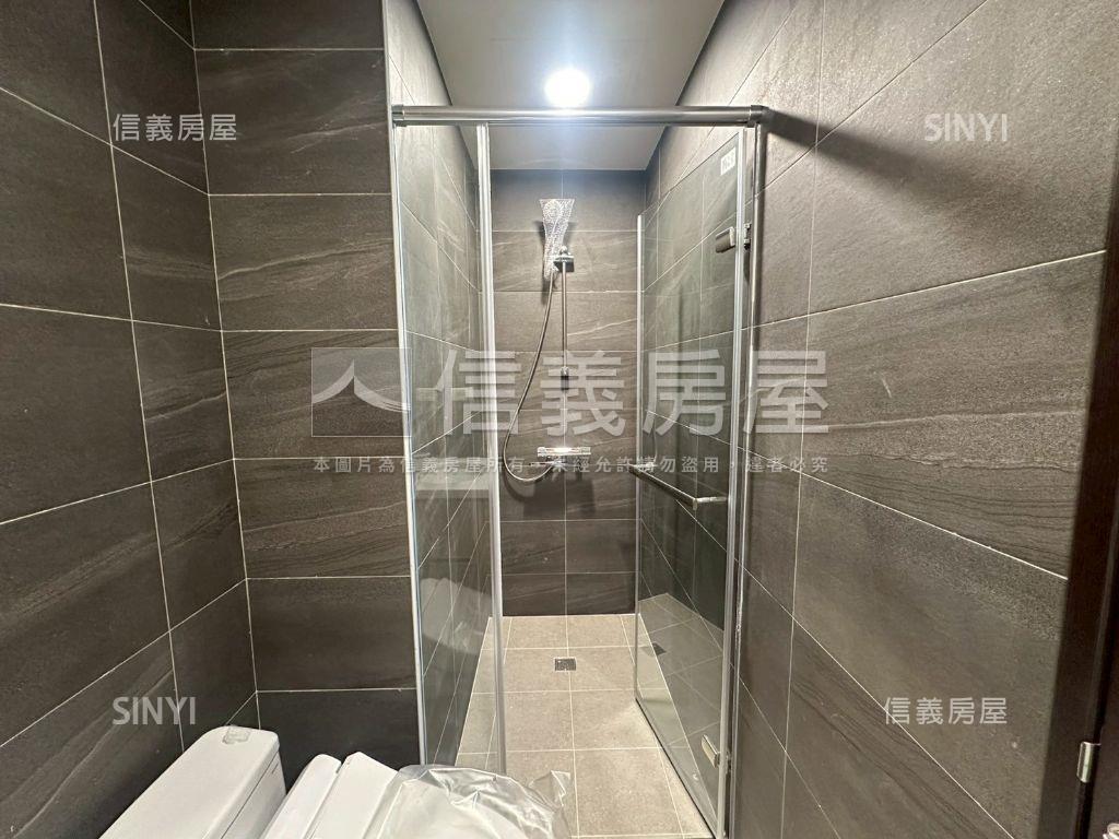 新潤花路溫馨兩房車位房屋室內格局與周邊環境