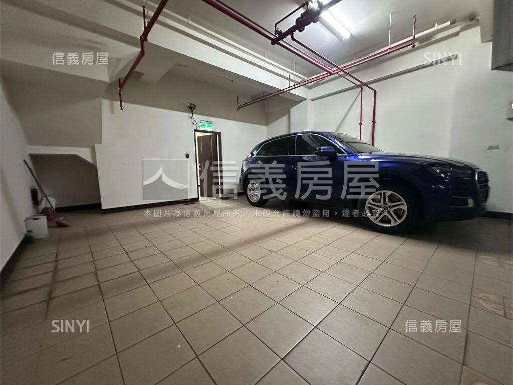 翡冷翠大器電梯透天房屋室內格局與周邊環境