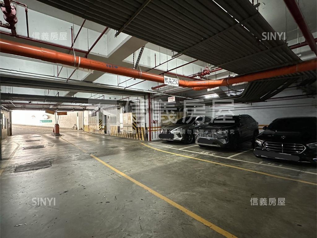 台灣科技總部店面房屋室內格局與周邊環境