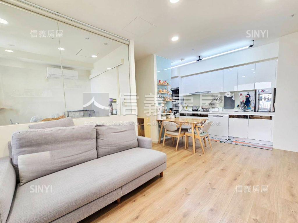 專任兩房附車位找我談就對房屋室內格局與周邊環境