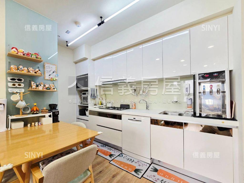 專任兩房附車位找我談就對房屋室內格局與周邊環境