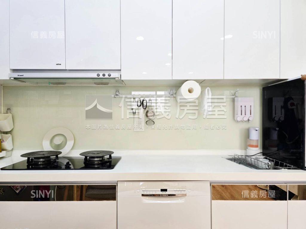 專任兩房附車位找我談就對房屋室內格局與周邊環境