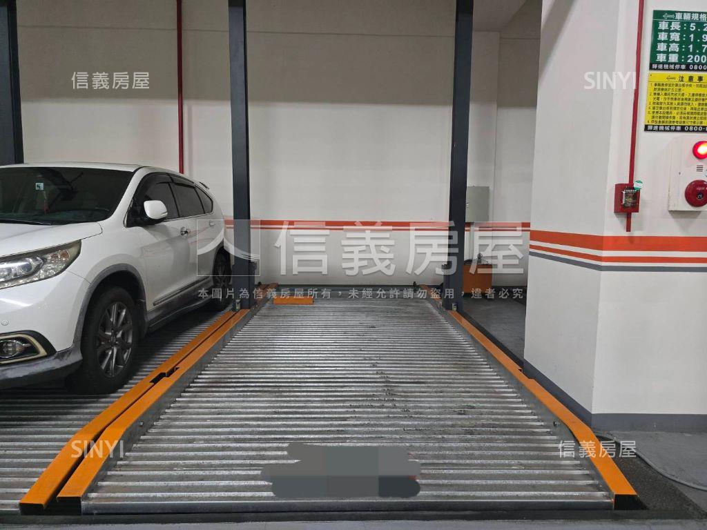 專任兩房附車位找我談就對房屋室內格局與周邊環境