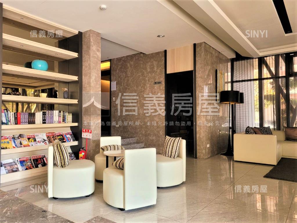 專任兩房附車位找我談就對房屋室內格局與周邊環境