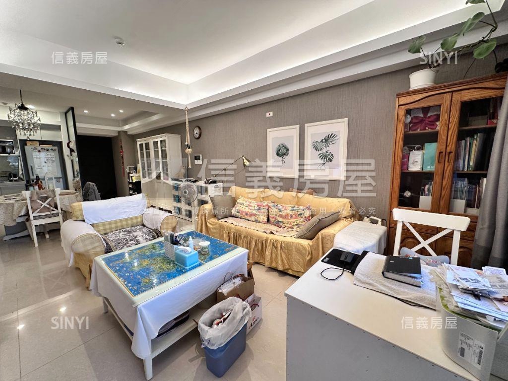 百昱★精美三房附雙平車★房屋室內格局與周邊環境