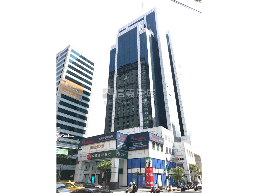 中正摩天金融商辦大樓房屋室內格局與周邊環境