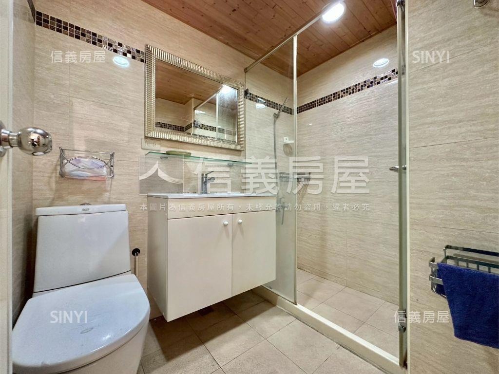 藝術廣場三房視野裝潢戶房屋室內格局與周邊環境