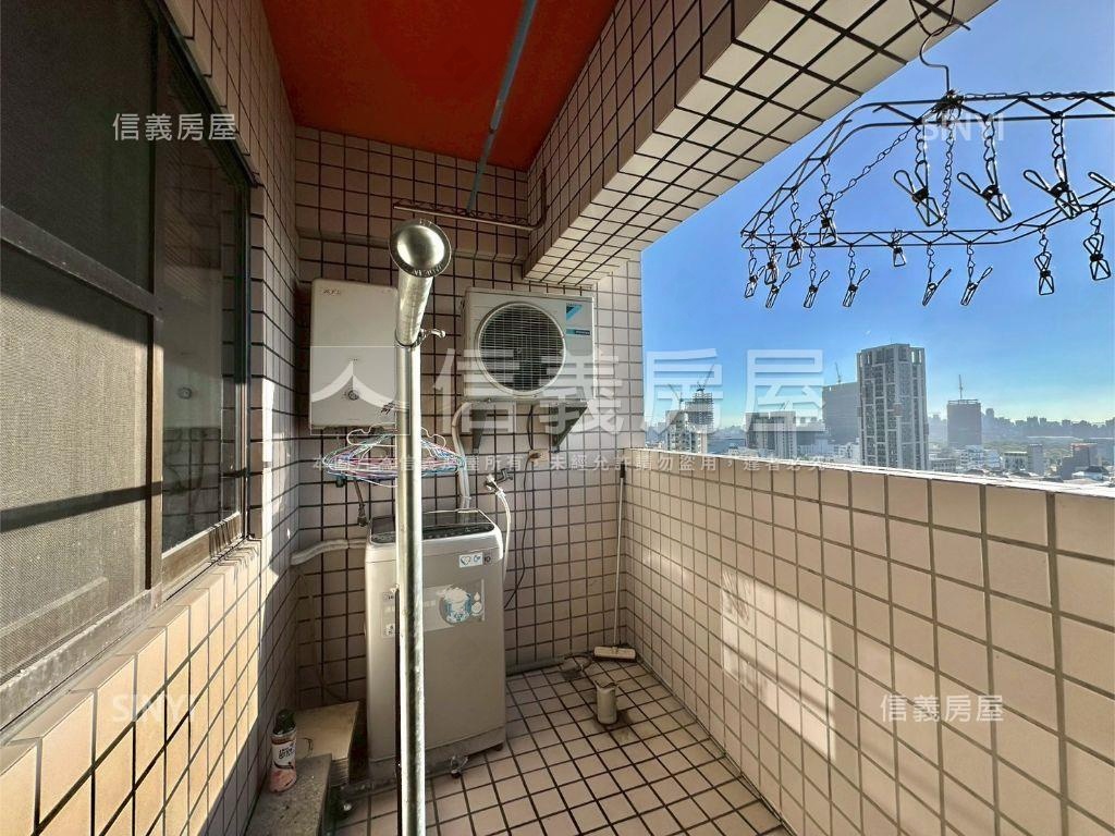 藝術廣場三房視野裝潢戶房屋室內格局與周邊環境