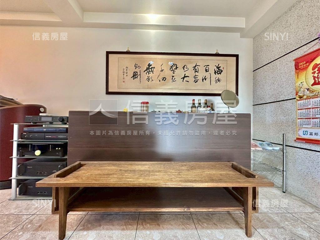 藝術廣場三房視野裝潢戶房屋室內格局與周邊環境