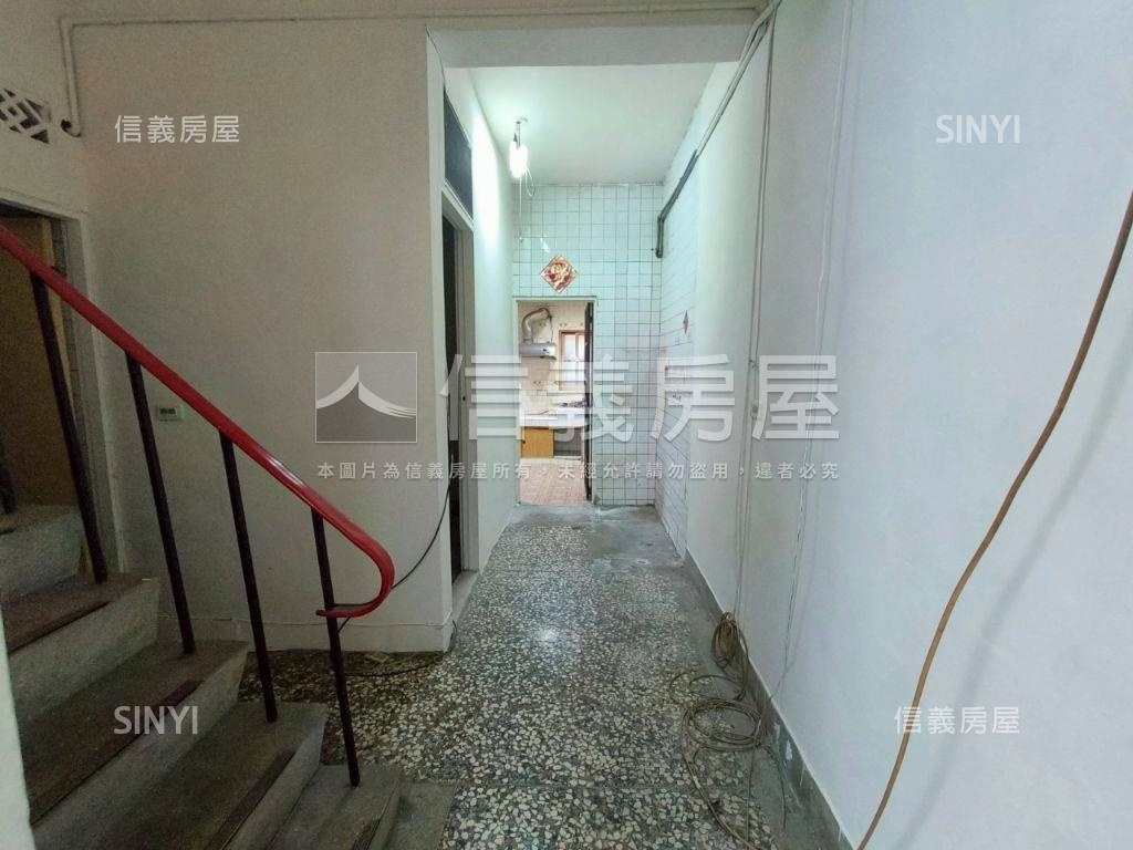出價談！大面寬臨路透天房屋室內格局與周邊環境