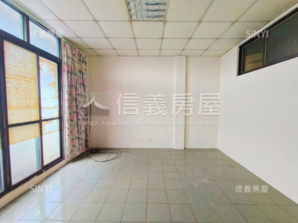 出價談！大面寬臨路透天房屋室內格局與周邊環境